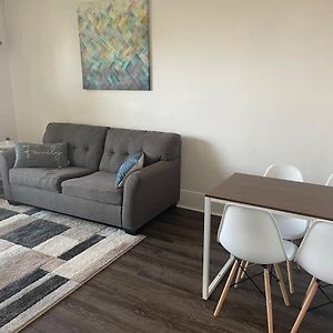 One-Bedroom Apartment Non-Smoking